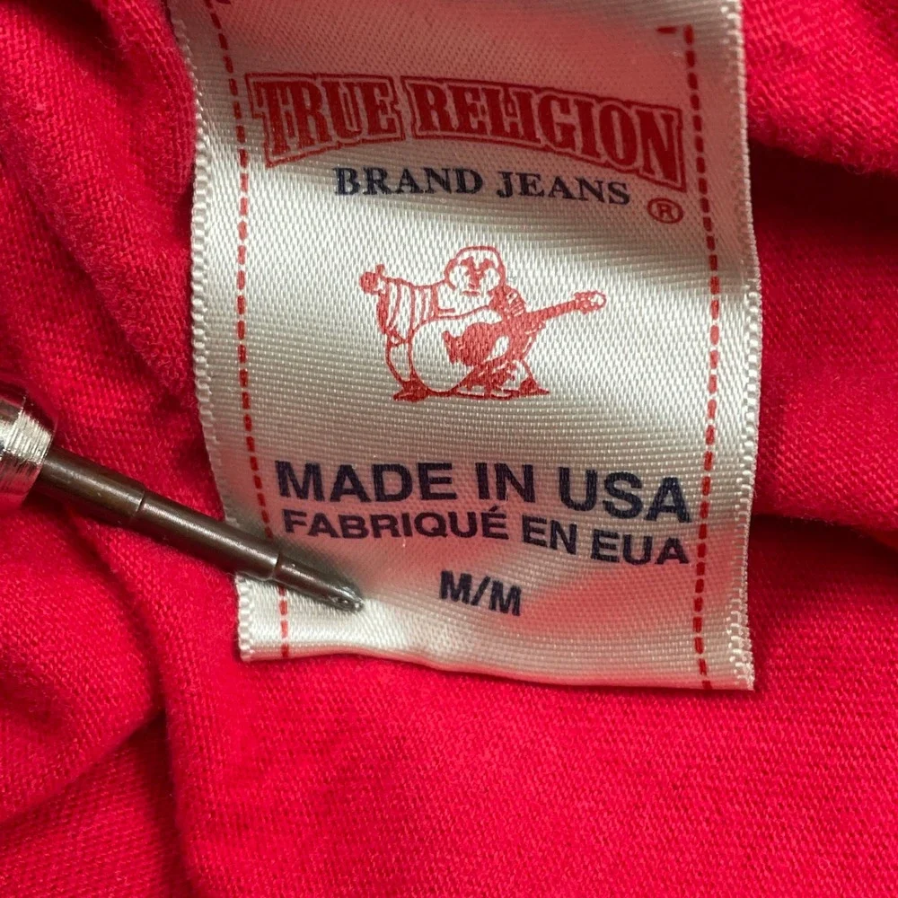 True Religion T-Shirt Mens Medium Red Graphic Logo Short Sleeve Cotton USA Made